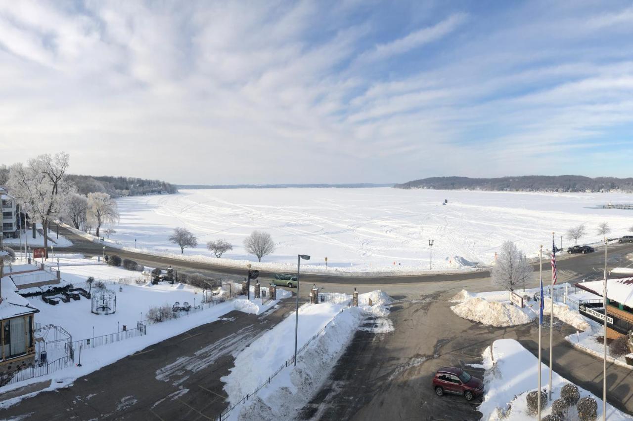 Harbor Shores On Женевско езеро Екстериор снимка